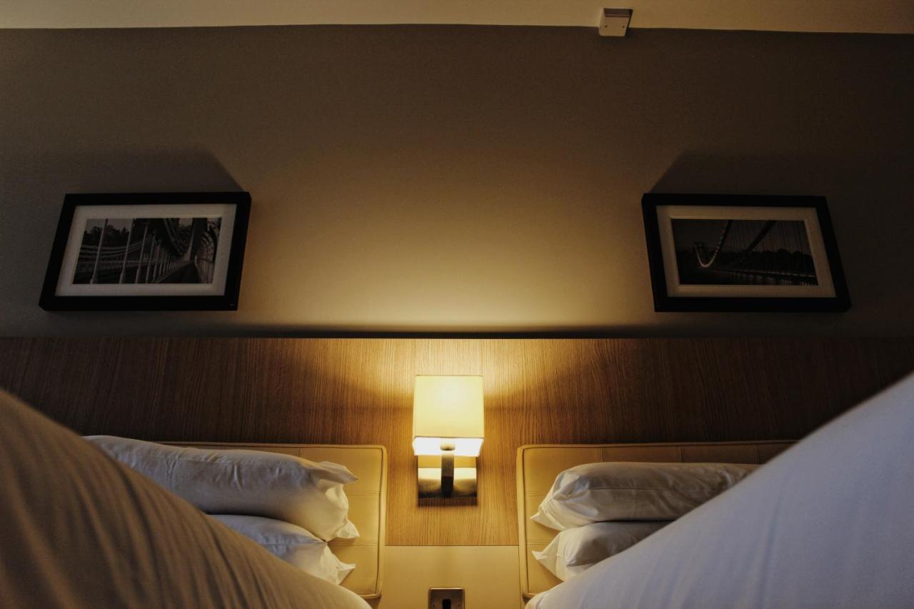 אוקסברידג' Lancaster Hotel מראה חיצוני תמונה