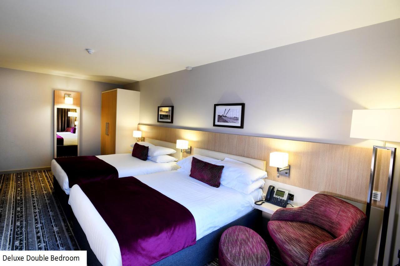 אוקסברידג' Lancaster Hotel מראה חיצוני תמונה